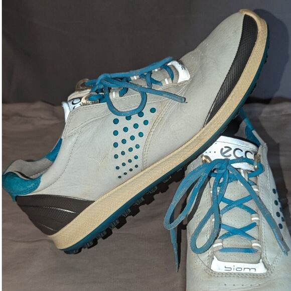 Ecco Shoes Golf Size 39 Biom Hydromax Yak Womens Beige Leather Beige Spikeless - Picture 1 of 9